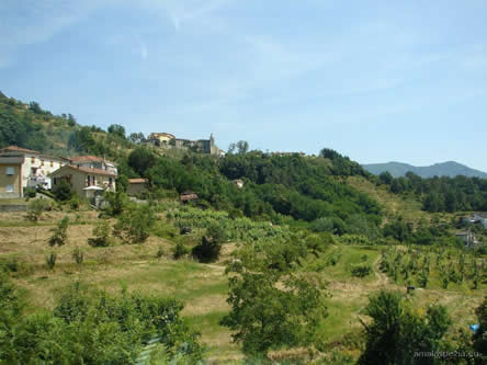 Vacanze Val di Vara :: Hotel Val di Vara :: Affittacamere Val di Vara :: Ristorante Val di Vara :: Beverino in Val di Vara La Spezia 