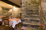 Ristorante Val di Vara :: Vini Val di Vara :: Cucina Val di Vara :: La Sala piccola dell'Hotel Campana d'Oro Corvara di Beverino La Spezia 